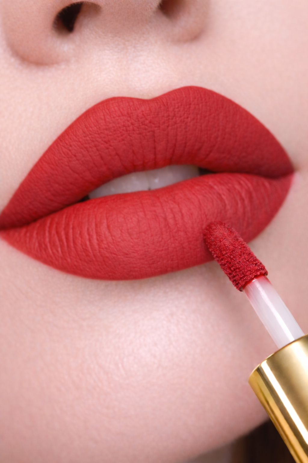 Crimson Red Lightweight Liquid Matte Lipstick