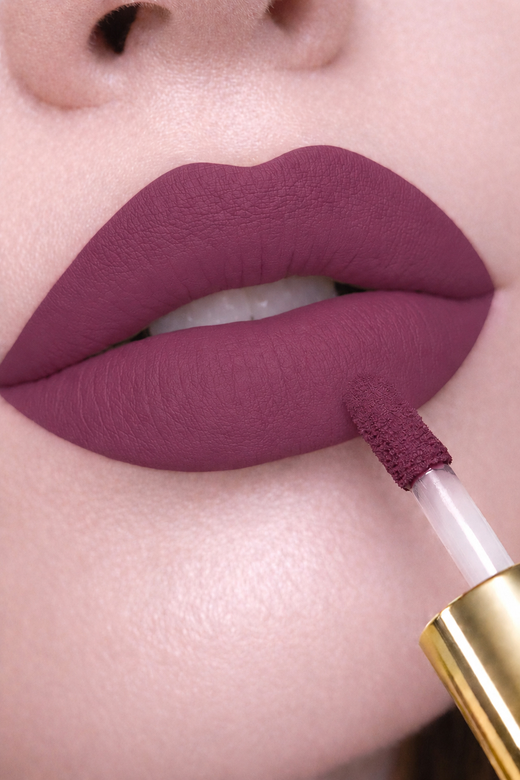 Rosewood Veil Lightweight Liquid Matte Lipstick
